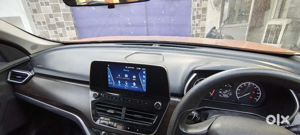 Best Condition Harrier - ₹700000