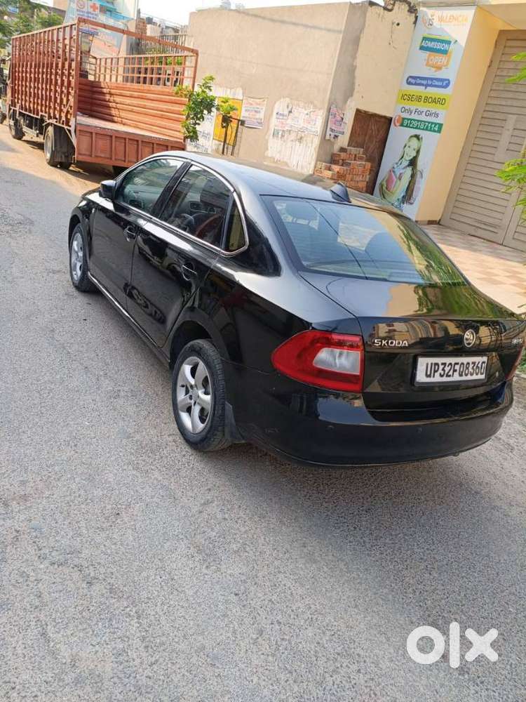 Skoda Rapid Elegance 1.6 Mpfi Mt, 2014, Diesel