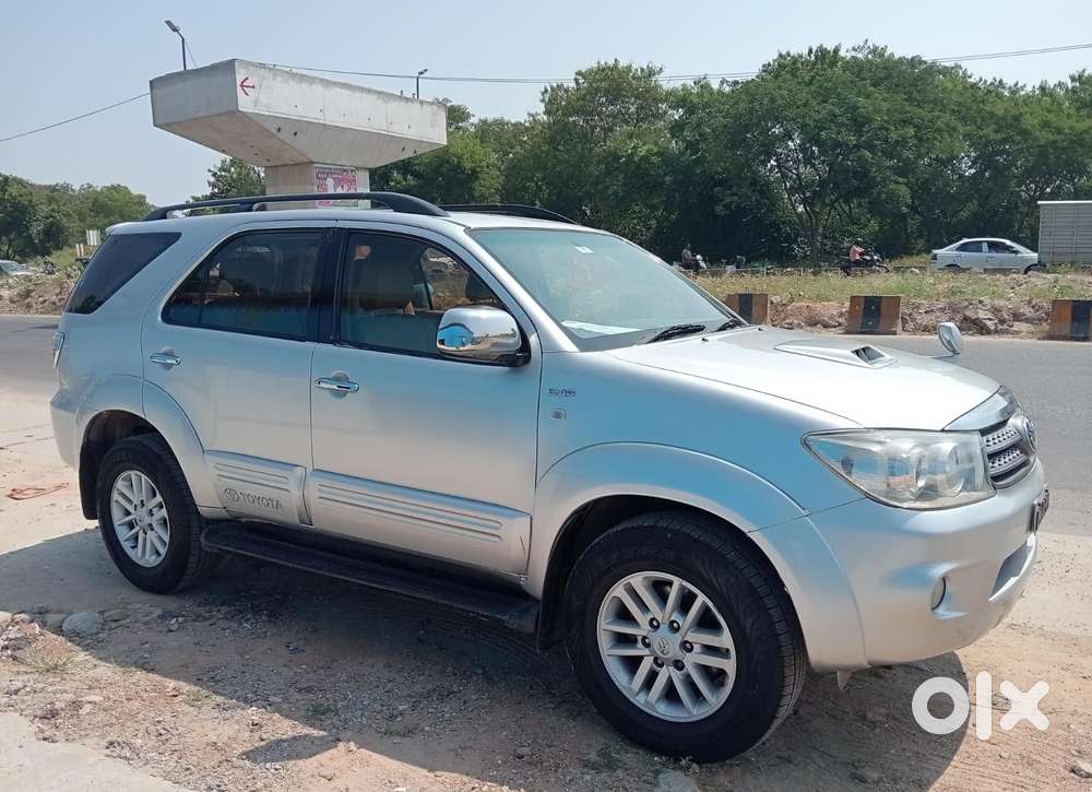 Toyota Fortuner 4x4 Mt 2.8 Diesel, 2010, Diesel