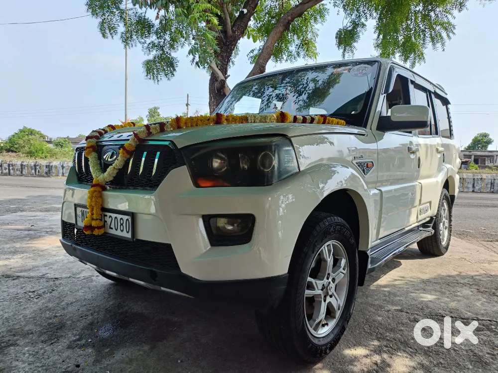 Mahindra Scorpio 2017 Diesel 99999 Km Driven