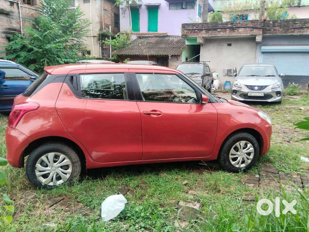 Maruti Suzuki Swift Vxi 1.2 Abs Bs-iv, 2018, Petrol