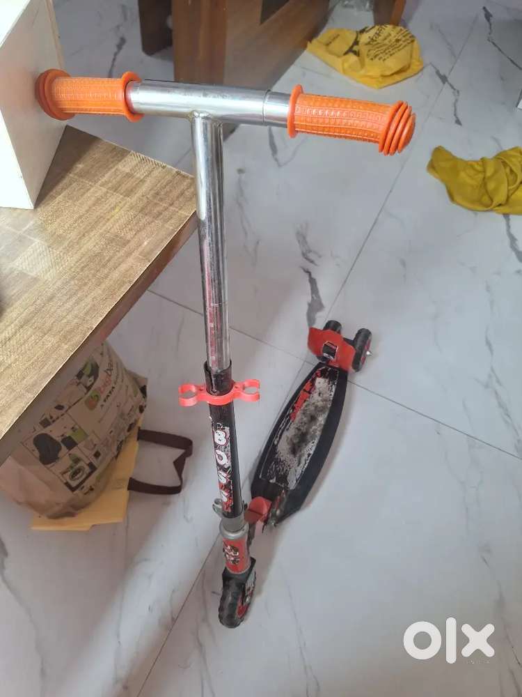 kids 3-wheel kick/push scooter