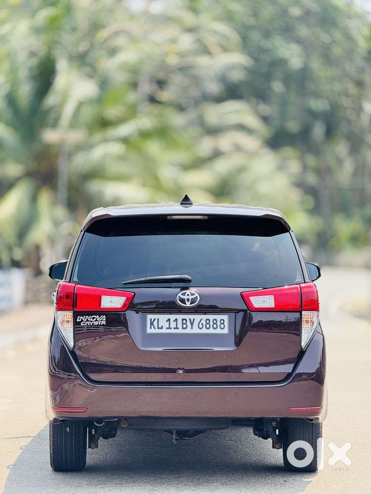 Toyota Innova Crysta 2.8 Gx At 7 Str, 2016, Diesel