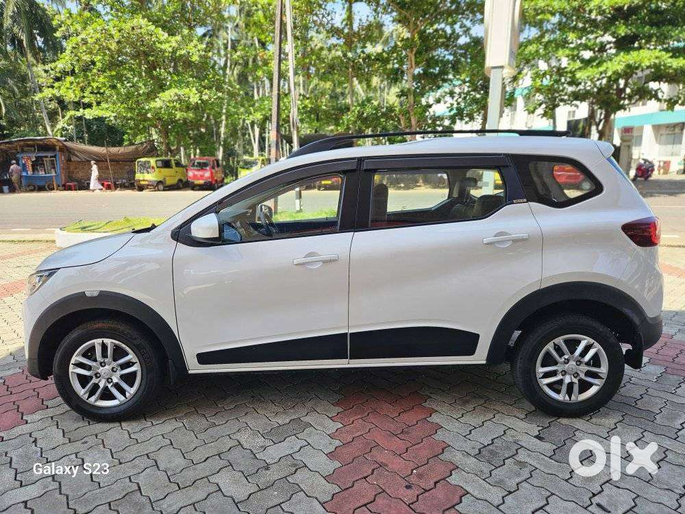 Renault Triber Rxt, 2020, Petrol