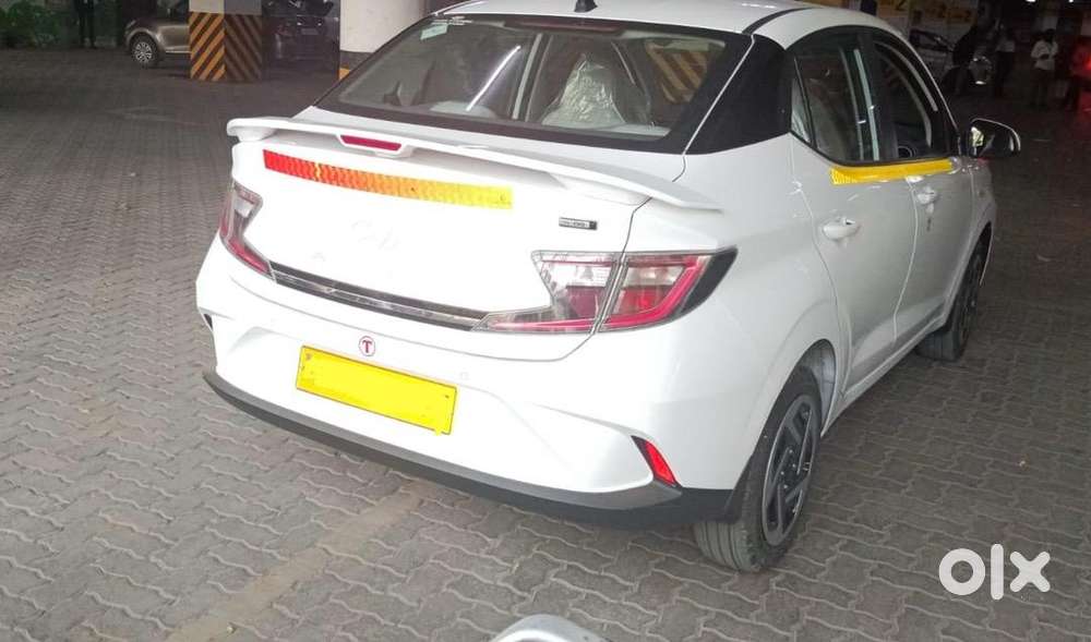 Hyundai Aura 2026 Cng & Hybrids 8500 Km Driven