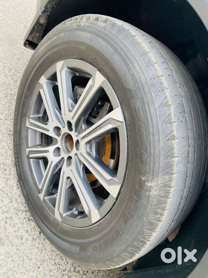 Mahindra Xuv700 2.2 Ax 7 Diesel Mt Luxury Pack Str, 2022, Diesel