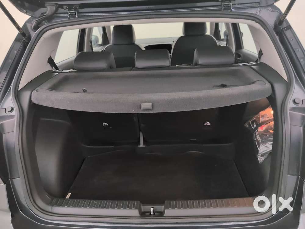 Volkswagen Taigun Topline 1.0 Tsi At (electric Seats), 2022, Petrol