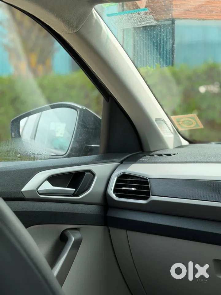 Volkswagen Taigun 1.0 Tsi Highline At, 2023, Petrol