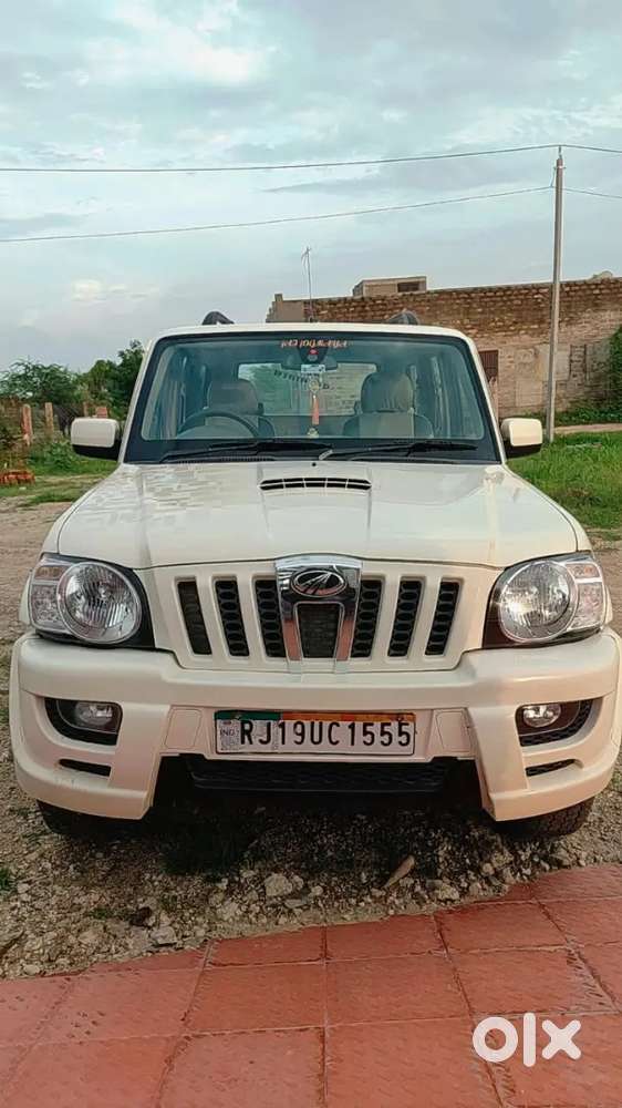 Mahindra Scorpio Diesel 2014 Original Colur