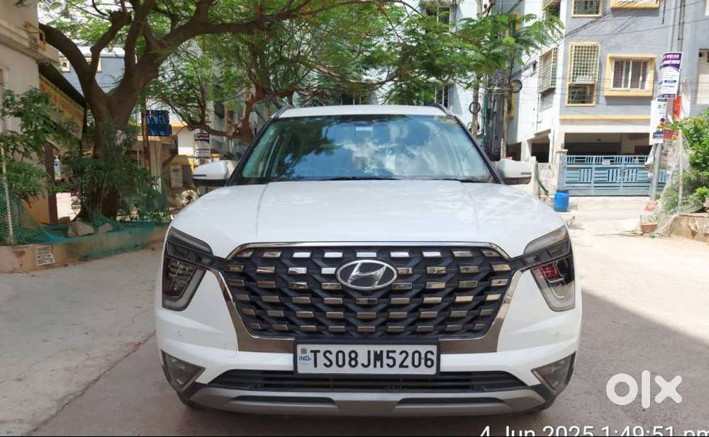 Hyundai Alcazar 2022 Model 10,000 Km Driven