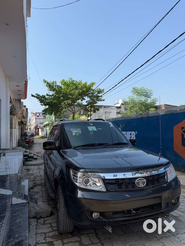 Tata Safari Storme 2016