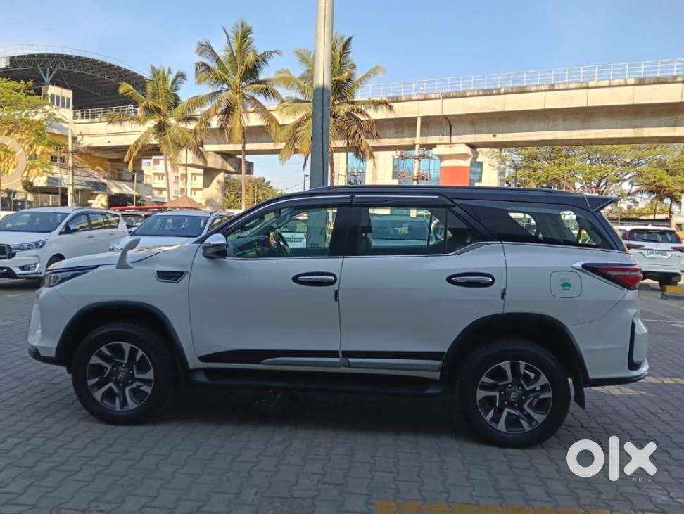 Toyota Fortuner Legender 4x2 At 2.8, 2024, Diesel
