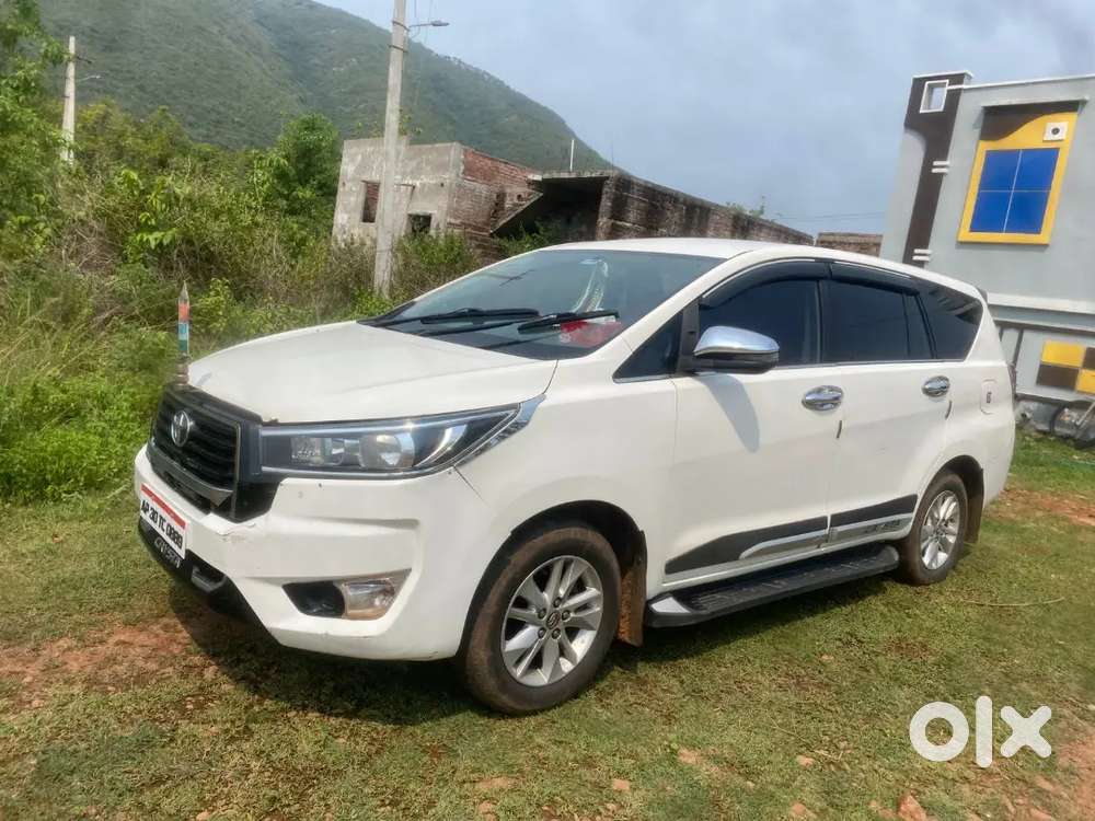 Toyota Innova Crysta 2018