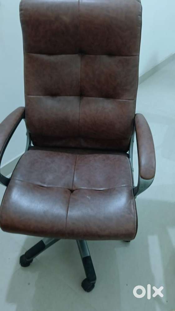 Cabin Chair Office table chair counter partion