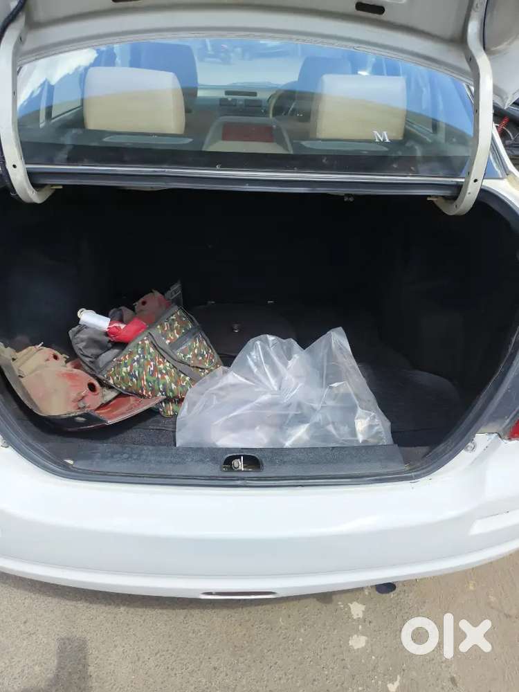 Maruti Suzuki Swift Dzire 2017