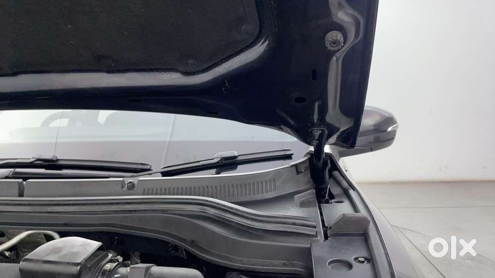 Mahindra Xuv700 2.2 Ax 3 Diesel Mt 5 Str, 2022, Diesel