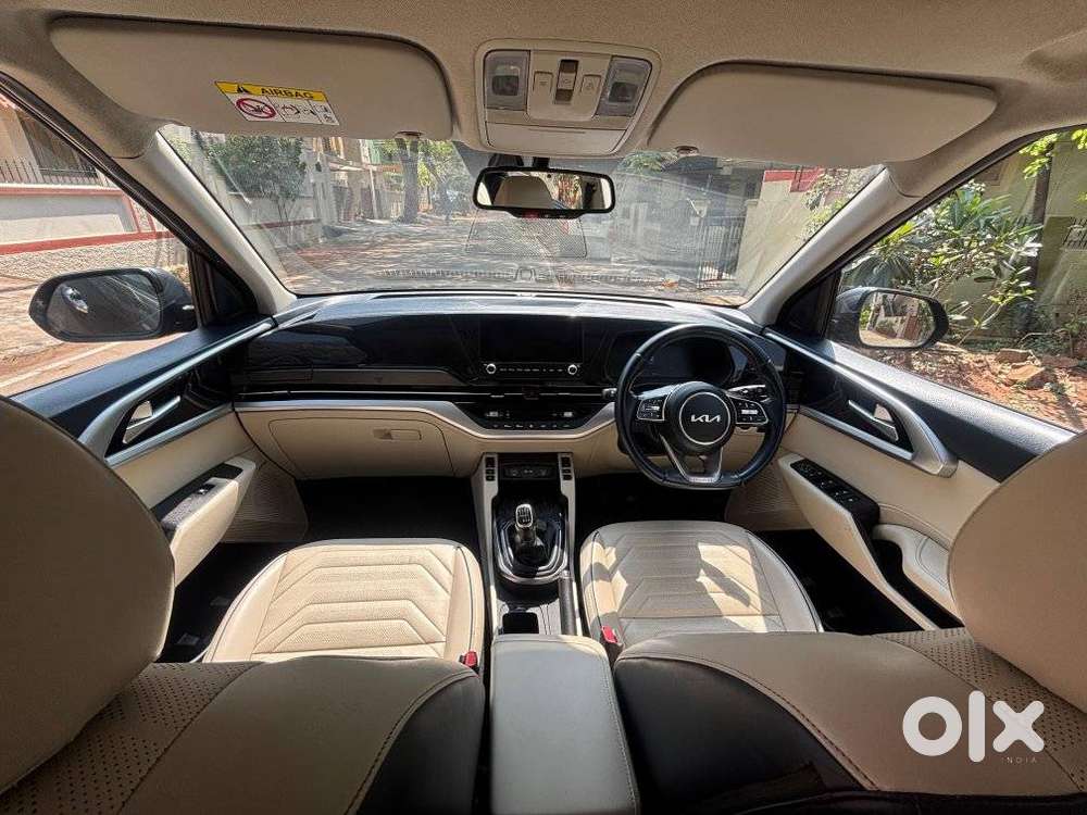 Kia Carens 1.5 Luxury Plus Diesel 6 Str, 2022, Diesel