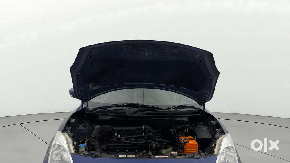 Maruti Suzuki Swift Dzire Amt Vxi, 2018, Petrol