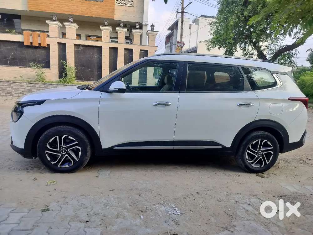 Kia Carens Luxury Plus Diesel At 2023