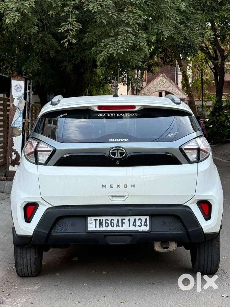Tata Nexon 1.5 Revotorq Xm (s), 2020, Petrol