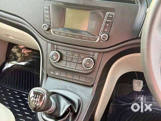 Mahindra Marazzo M4, 2020, Diesel