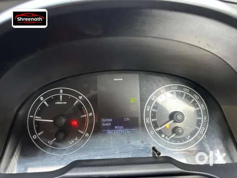Toyota Innova Crysta [2020-ongoing] 2.4 Gx 8 Str, 2017, Diesel