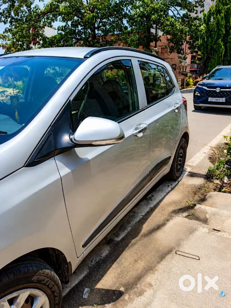 Hyundai Grand I10 Sportz 2016  Well Maintained  Good Condition