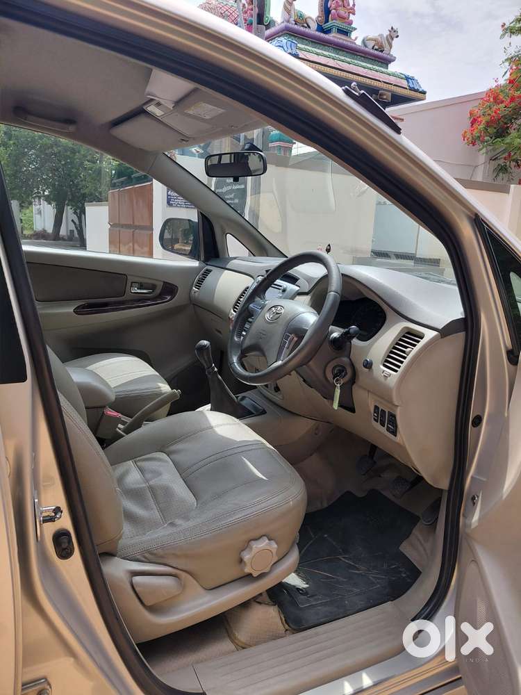 Toyota Innova 2.5 Ev (diesel) Ps 7 Seater Bs Iv, 2014, Diesel