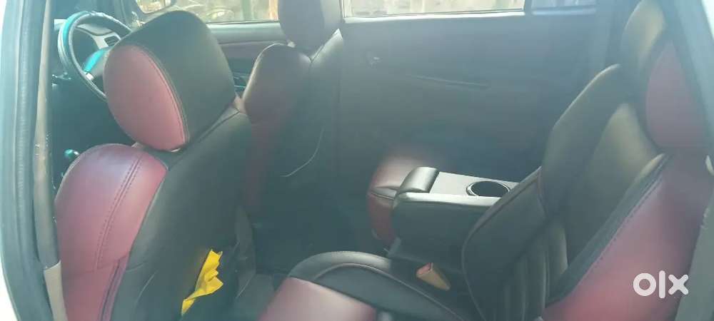 Toyota Innova Hycross 2009 Diesel 210000 Km Driven