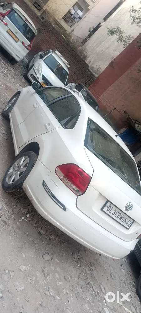 Volkswagen Vento 2012 Petrol Manual 77000 Km