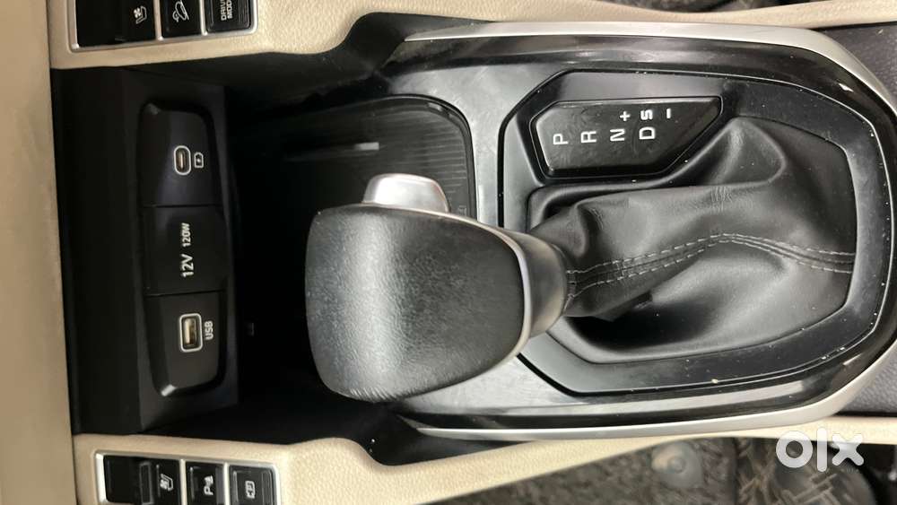 Kia Carens 1.4 Luxury Plus Dct 7 Str, 2022, Petrol