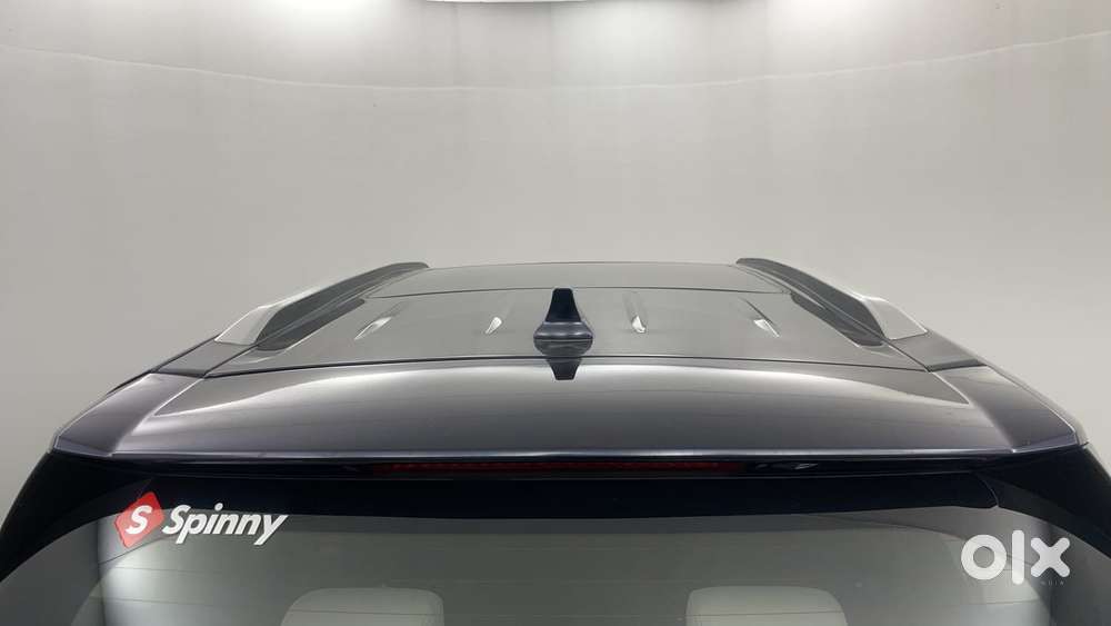 Mahindra Xuv700 2.2 Ax 7 Diesel At Luxury Pack Str, 2022, Diesel