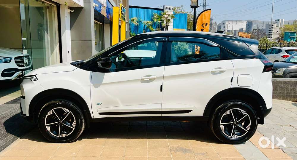 Tata Nexon Ev Empowered Plus Lr, 2023, Electric