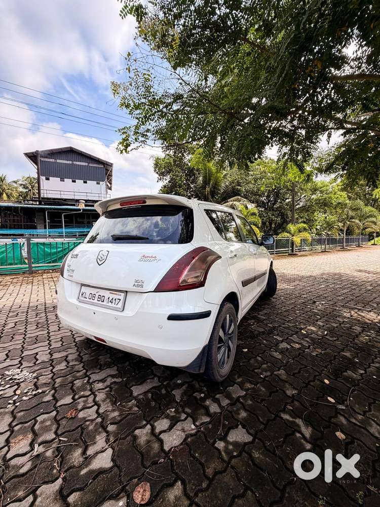 2015 Maruti Suzuki Swift Zxi Petrol – Top Model, Excellent Condition