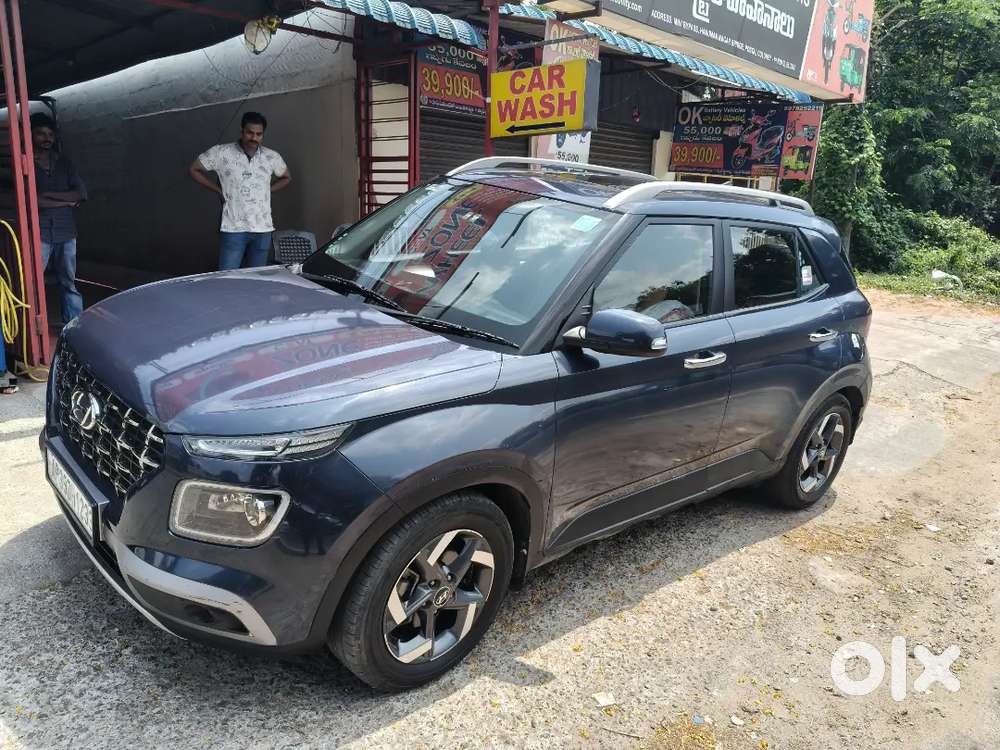 Hyundai Venue 2019 Diesel 132000 Km Driven