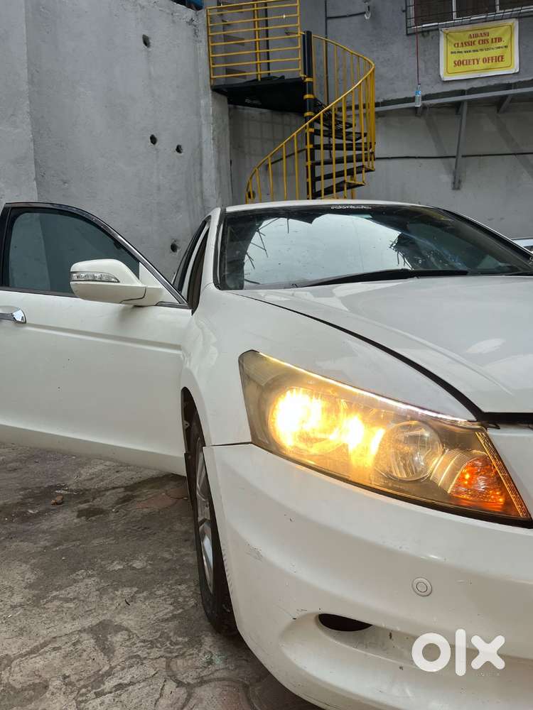 Honda Accord 2011 Petrol Well Maintained