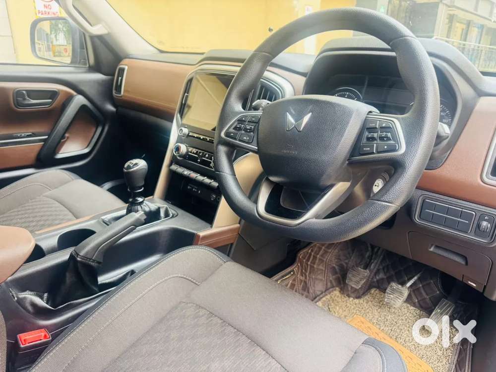 Mahindra Scorpio N Z4 Petrol Mt 7 Str, 2024, Petrol