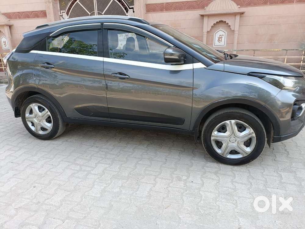 Tata Nexon 1.2 Revotron Xm (s), 2022, Cng & Hybrids