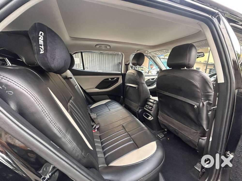 Hyundai Creta | Manual | 1.5l Petrol | Phantom Black | 2023