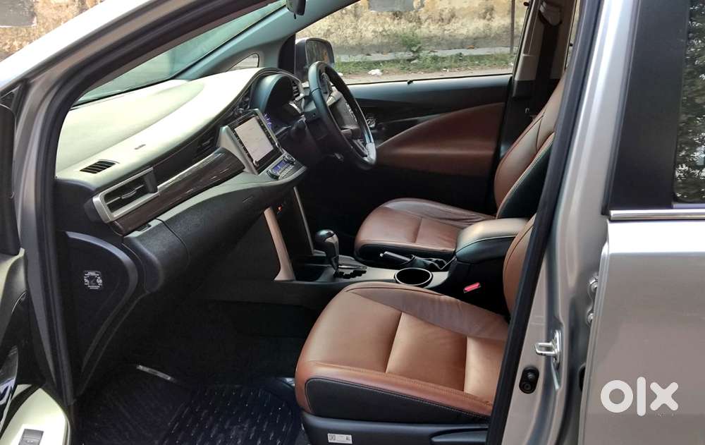 Toyota Innova Crysta