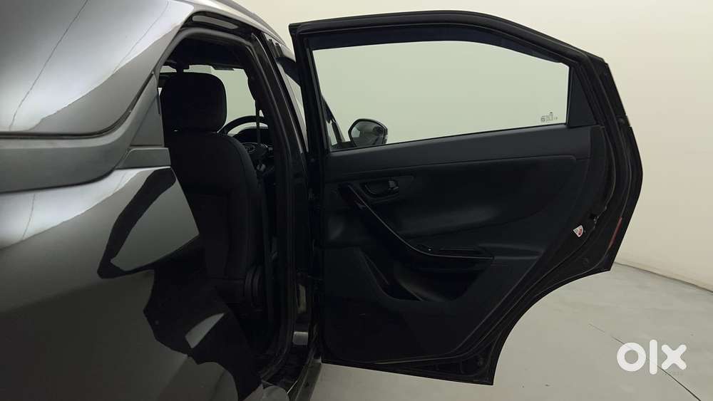 Tata Nexon 1.2 Revotron Xz Plus (l) Dark Edition, 2023, Petrol