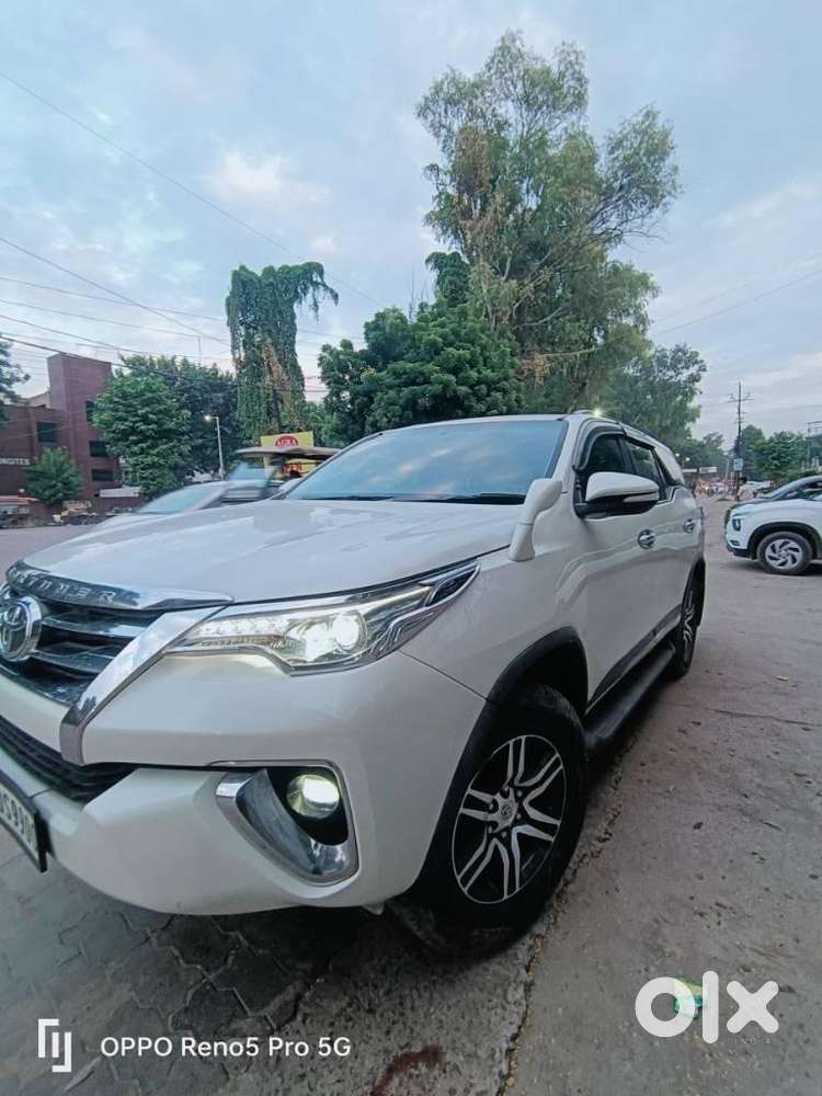 Toyota Fortuner 4x2 At 2.8 Diesel, 2017, Diesel