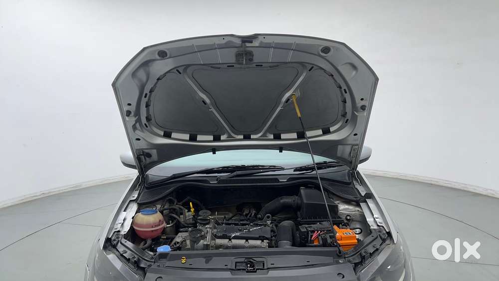 Volkswagen Polo Petrol Comfortline 1.2l, 2016, Petrol
