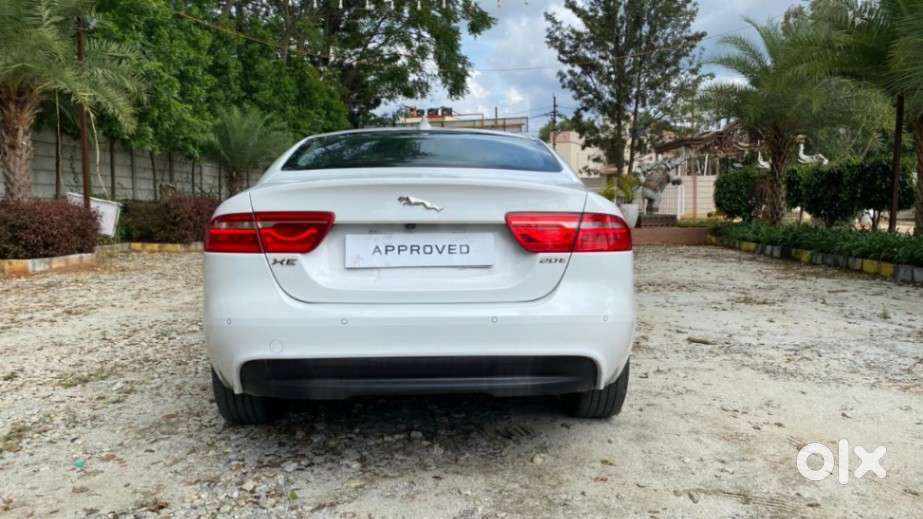 Jaguar Xe Prestige, 2017, Petrol