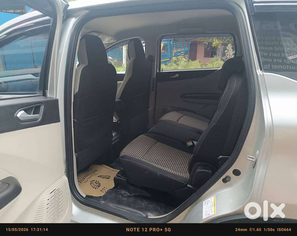 Renault Triber Rxz, 2024, Petrol
