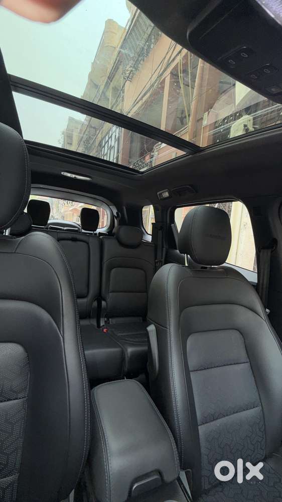 Tata Safari 2023 Diesel 25000 Km Driven