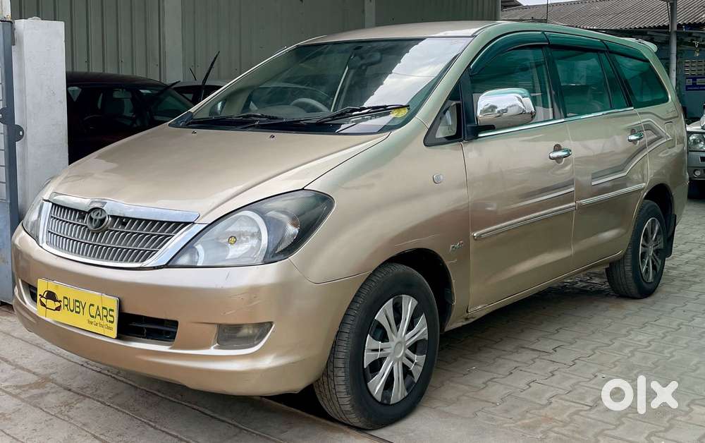 Toyota Innova 2.5 G4 Diesel 8-seater, 2006, Diesel