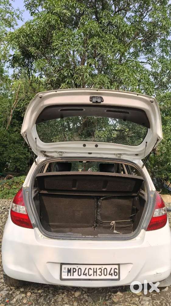 Hyundai I20 Sportz Petrol 2011