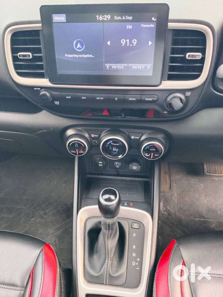 Hyundai Venue Sx Plus Turbo Dct, 2020, Petrol