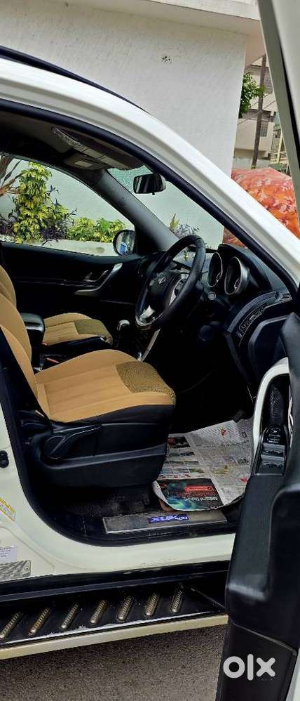 Mahindra Xuv500 W7, 2020, Diesel